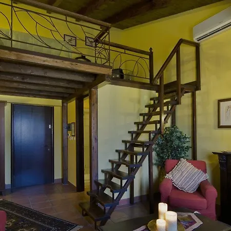 εσπερίδες Науса-Иматьяс