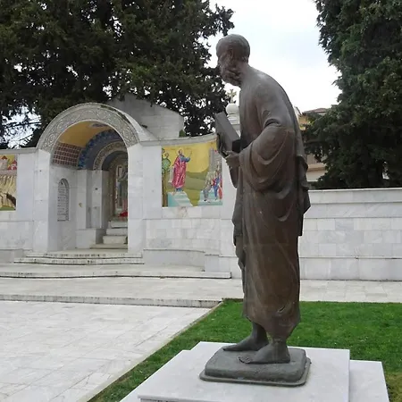 Отель εσπερίδες 3*