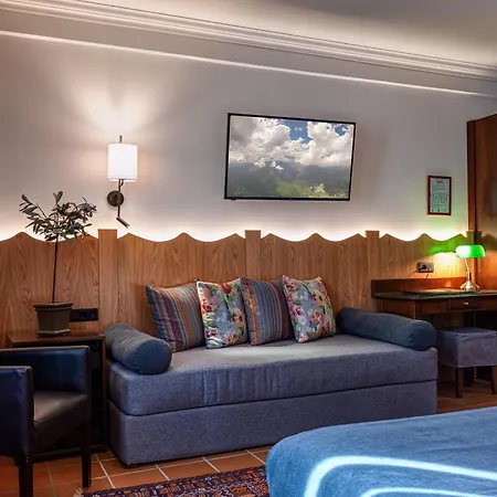 Hotel εσπερίδες