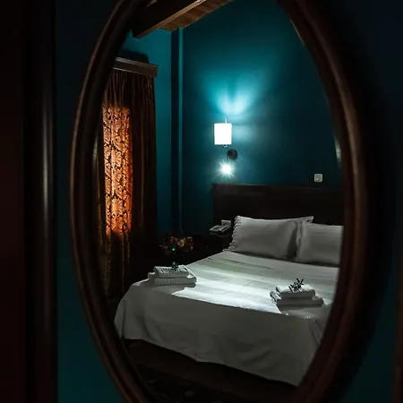 Отель εσπερίδες 3*