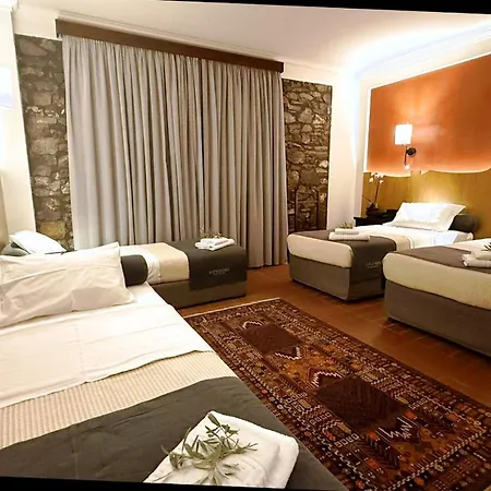 Отель εσπερίδες 3*